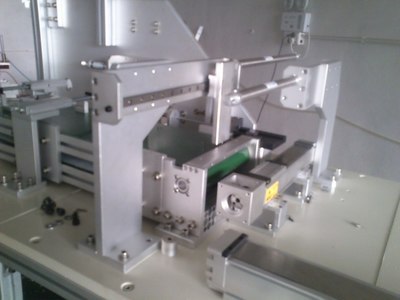 自動(dòng)貼附設(shè)備在電子產(chǎn)品制造中的應(yīng)用——以深圳市同富自動(dòng)化機(jī)械設(shè)備為例